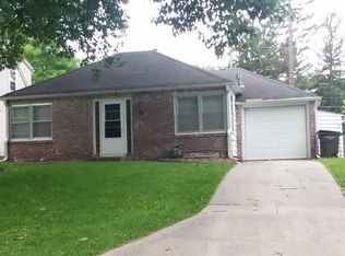 3221 S 28th St #12, Lincoln, NE 68502