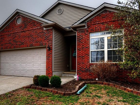 2nd image of 2073 Drummond Dr