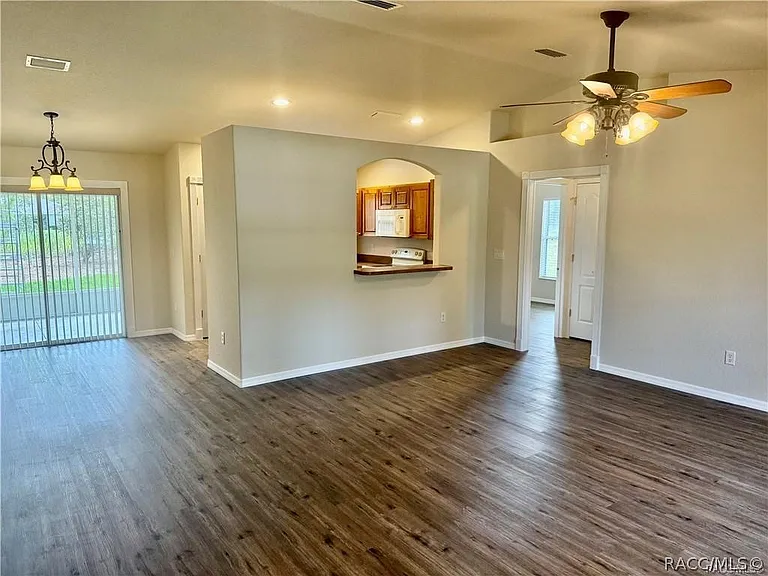 5768 N Summerfield Point — Photo 3