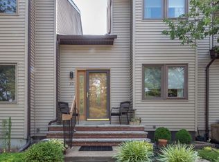 10 Belaire Ct, Old Bridge, NJ 08857