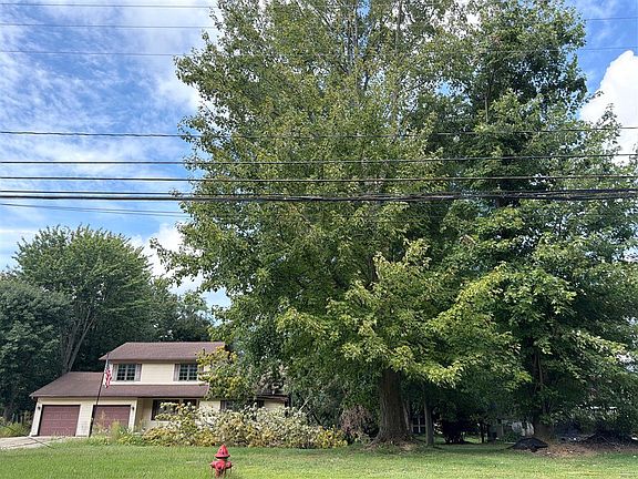 3rd image of 4795 S Ridge Rd