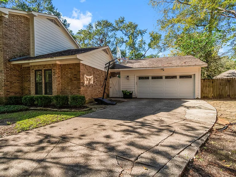 7 Elwood Hills Ct — Photo 6