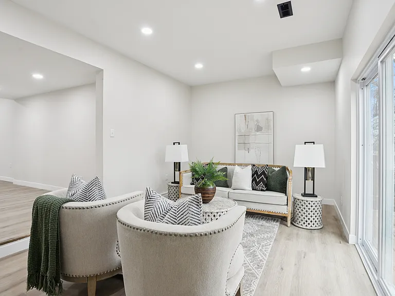 1357 S Lake Sherwood Dr — Photo 35