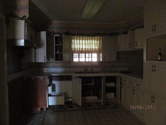 2nd image of 614 Bryan St