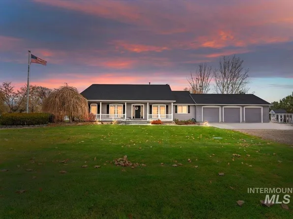 7620 River Front Dr, Marsing, ID 83639