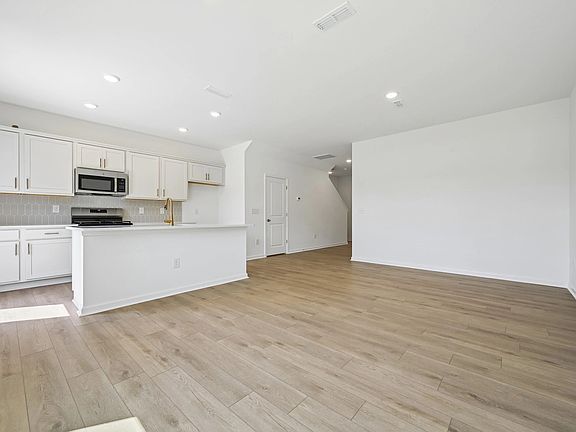 1616 Mirth Court, Homesite 297 Interior Image 3