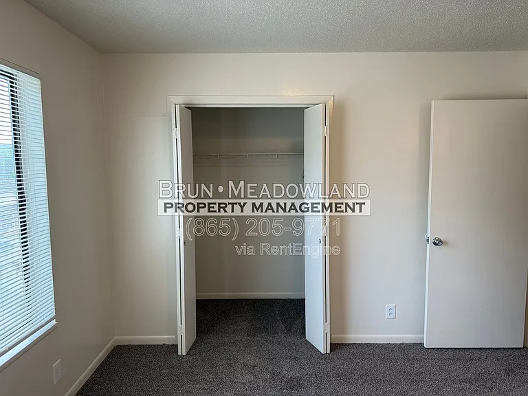 10409 Victoria Dr #D — Photo 38