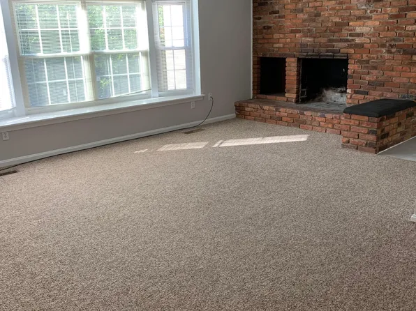 6955 Carriage Hill Dr APT 102, Brecksville, OH 44141