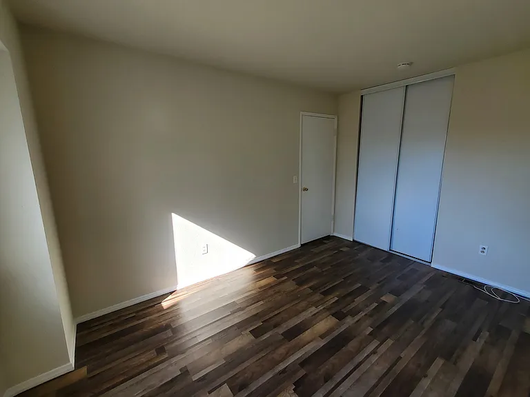 315 Westmont Pl — Photo 15