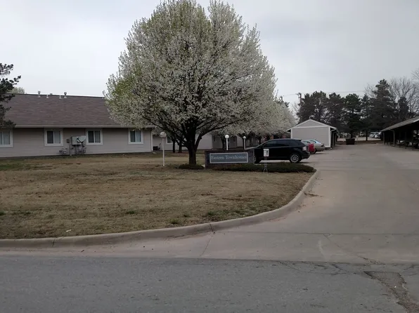 Eastern Townhomes, 1500 E 6th St #24, Pratt, KS 67124