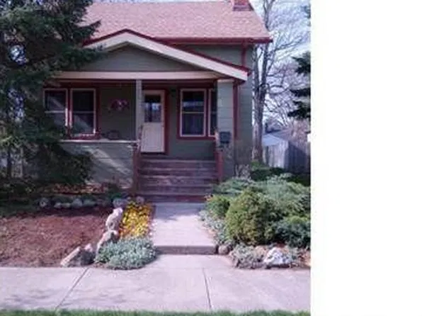 1388 W Troy Ave, Ferndale, MI 48220