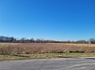 Bank St, Vermilion, OH 44089