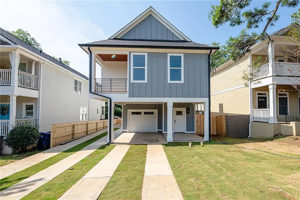 2 bed, 1.5 bath, 1231 sqft, $2,700 — Photo 1