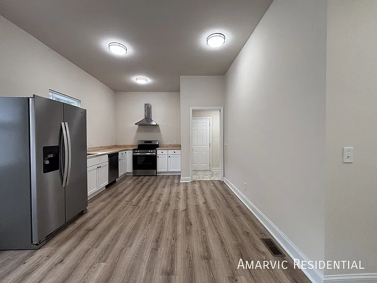 106 Ridgeway St — Photo 3