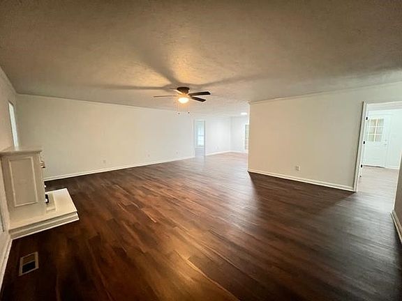 5th image of 931 Altawood Dr