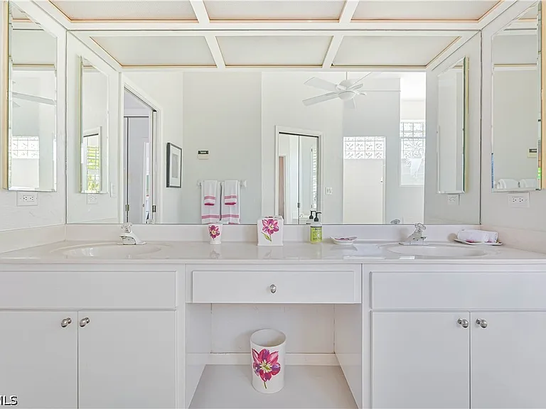 3681 Lakemont Dr — Photo 22