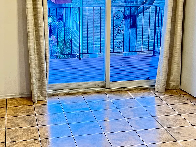 193 Evergreen Rd — Photo 2