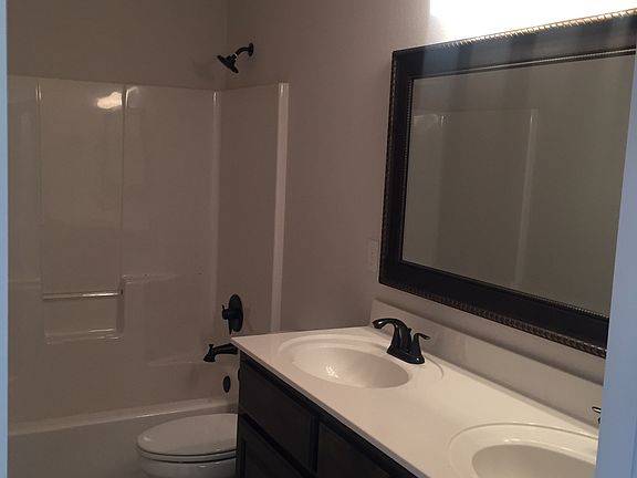 2nd image of 2324 E Cutter Ln