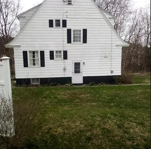 Side view of entrance to house.