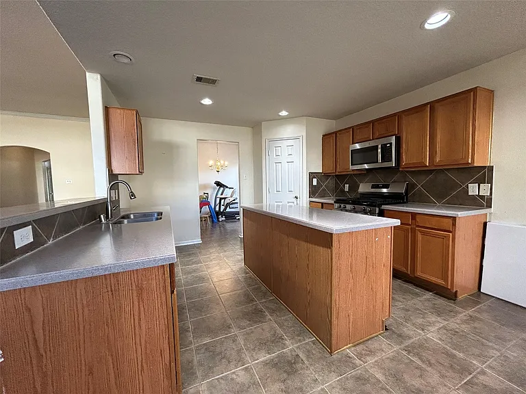 6703 Mountain Wood Way — Photo 20