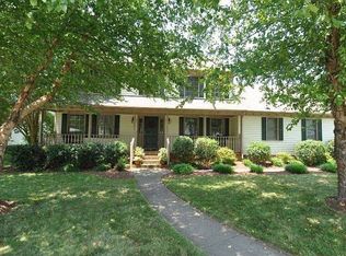1001 San Juan Dr, Chesapeake, VA 23322