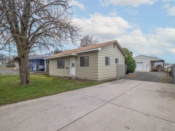 720 15th St, Clarkston, WA 99403