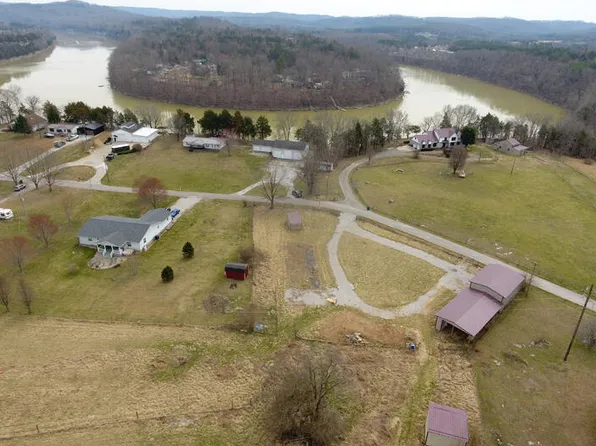8 N Riverwood Rd, Bronston, KY 42518