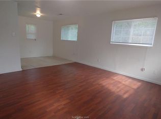 801 Suncrest St, Bryan, TX 77803