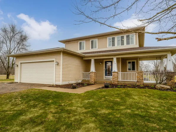 518 Dogwood Ln, Watervliet, MI 49098