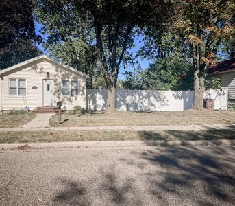 32 W Fairmount Ave, Pontiac, MI, 48340