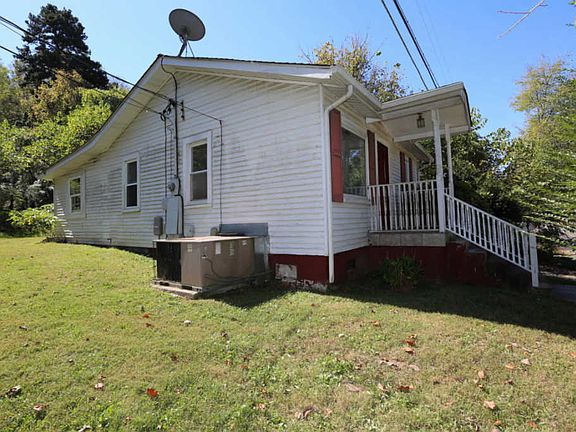 2nd image of 4016 Acorn Dr