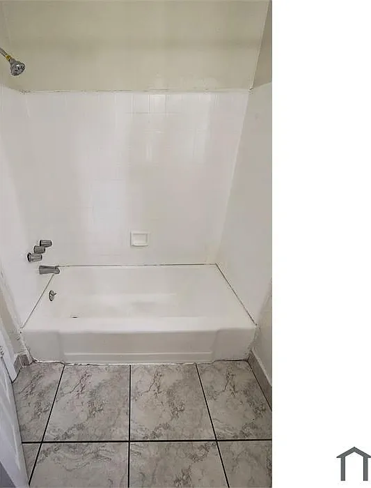 3839 Stevely Ave #1