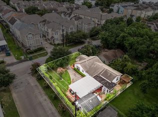 2609 Bevis St, Houston, TX 77008