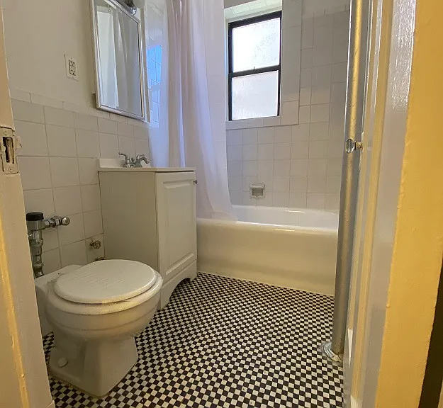 68-43 Burns St #D3 — Photo 10
