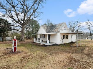 2885 Camp Mitchell Rd, Loganville, GA 30052