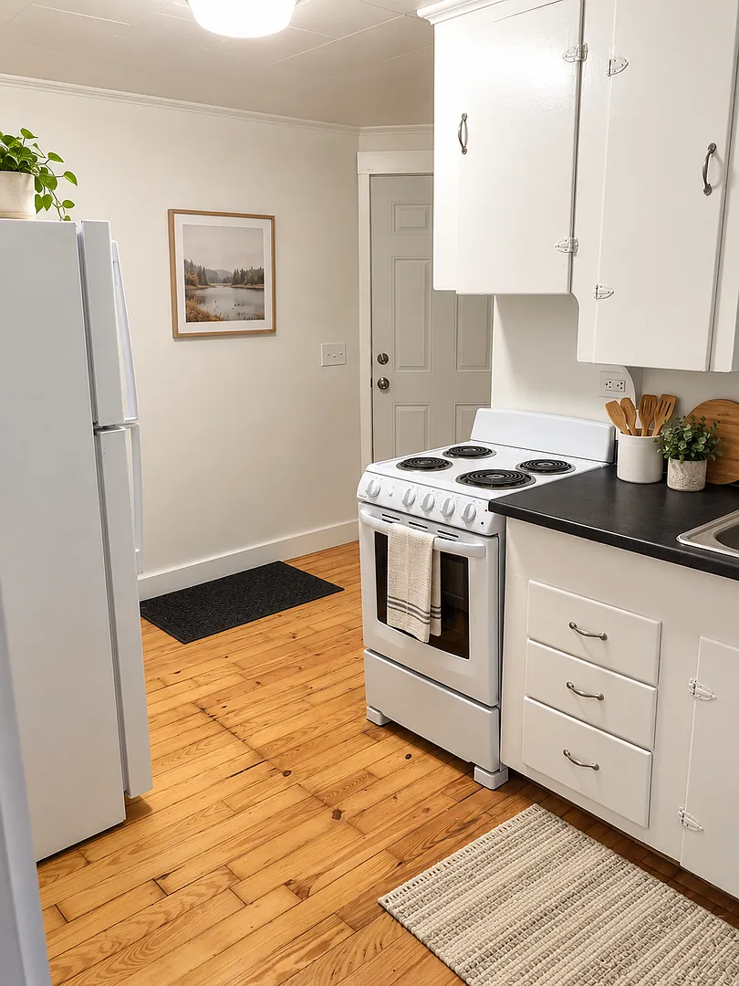 2 Pleasant Street, Orono ME — Photo 1