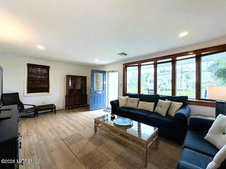 102 Columbia Ave #SUMMER — Photo 7