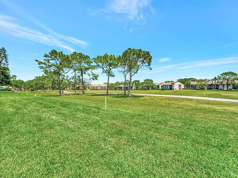 3141 Heatherwood Ln — Photo 45