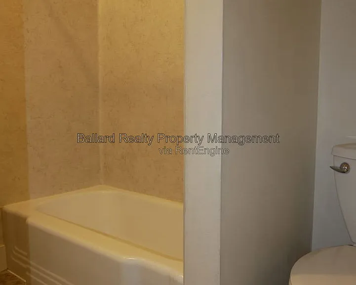 9030 Greenwood Ave N #111 — Photo 14