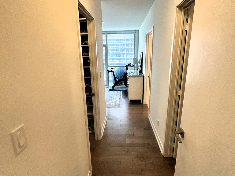 30 Ordnance St #2402 — Photo 22