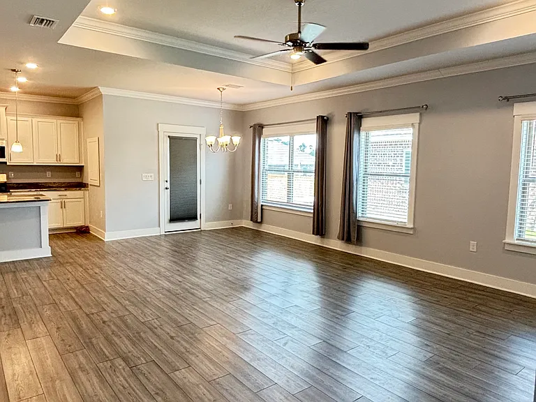 7035 Marble Ct — Photo 3