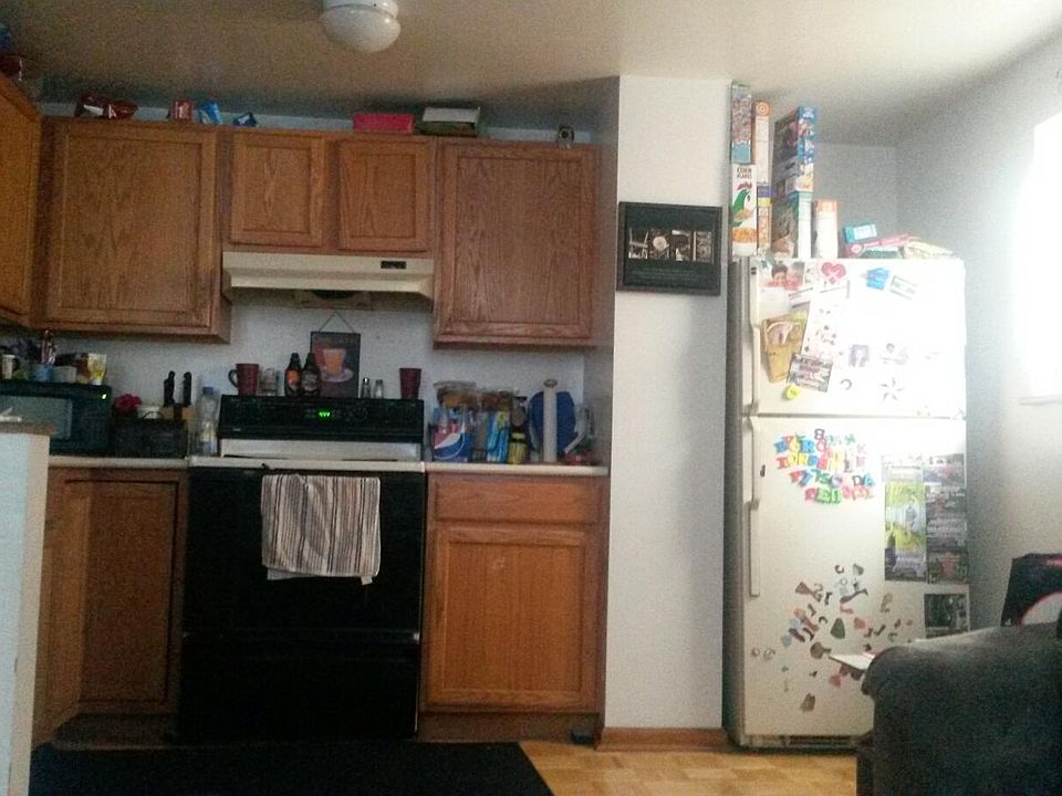 2nd image of 60 Congress St #2