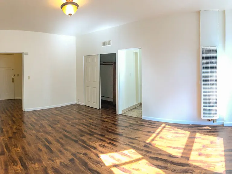St Florence Apartments — Photo 29