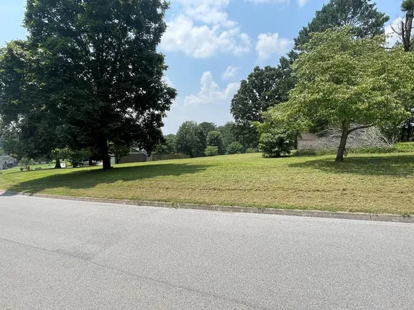 1301 Old Red Ln #77, Sevierville, TN 37876
