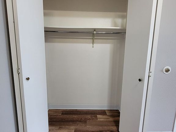 4th image of 1624 8th St N #75
