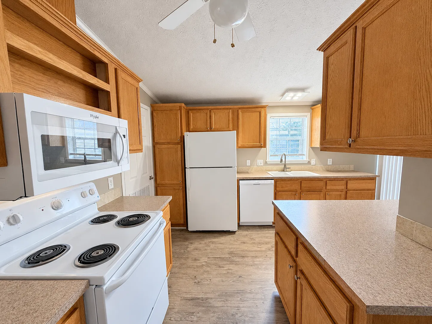 Woodland Ridge — Photo 3