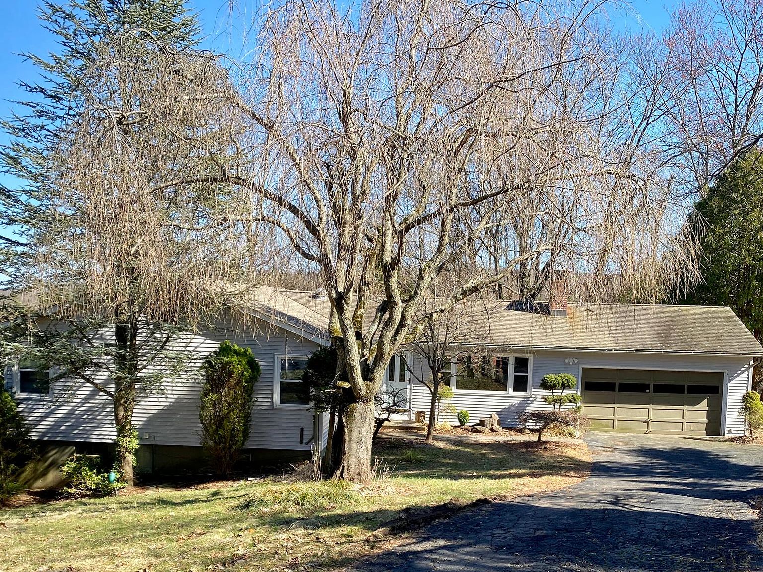 1955 Paradise Ave, Hamden, CT 06518 Zillow
