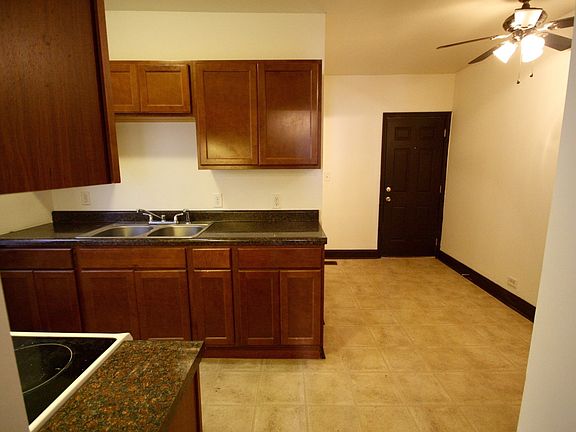 5th image of 2641 Minnesota Ave APT 1