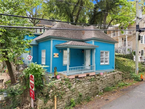 8 Owen St, Eureka Springs, AR 72632
