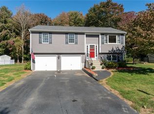 8 Loggers Run, West Warwick, RI 02893